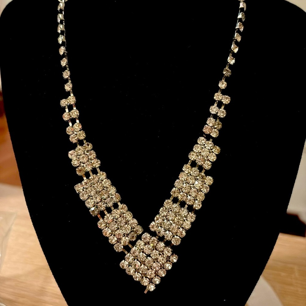 Vintage Rhinestone necklace and silver tone